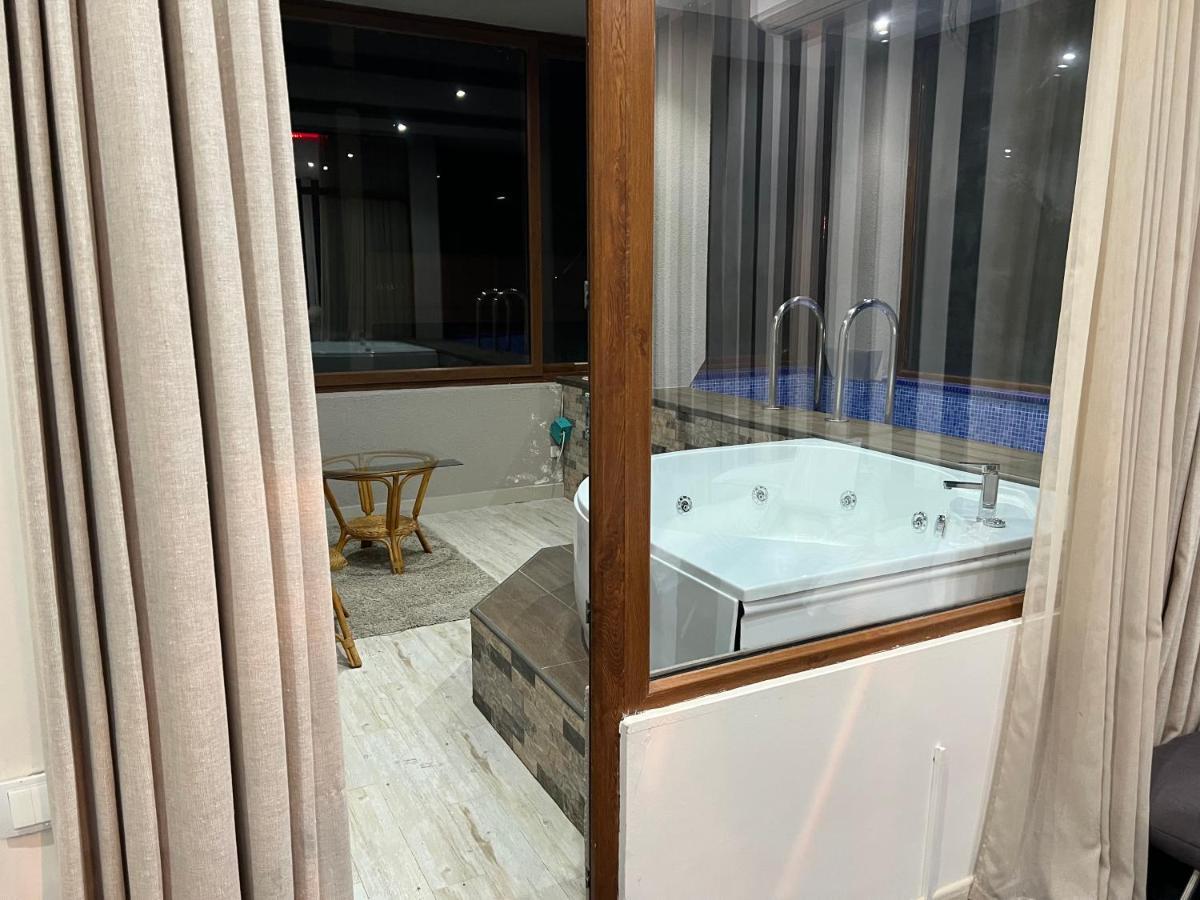Kent Hotel Kobuleti Kültér fotó