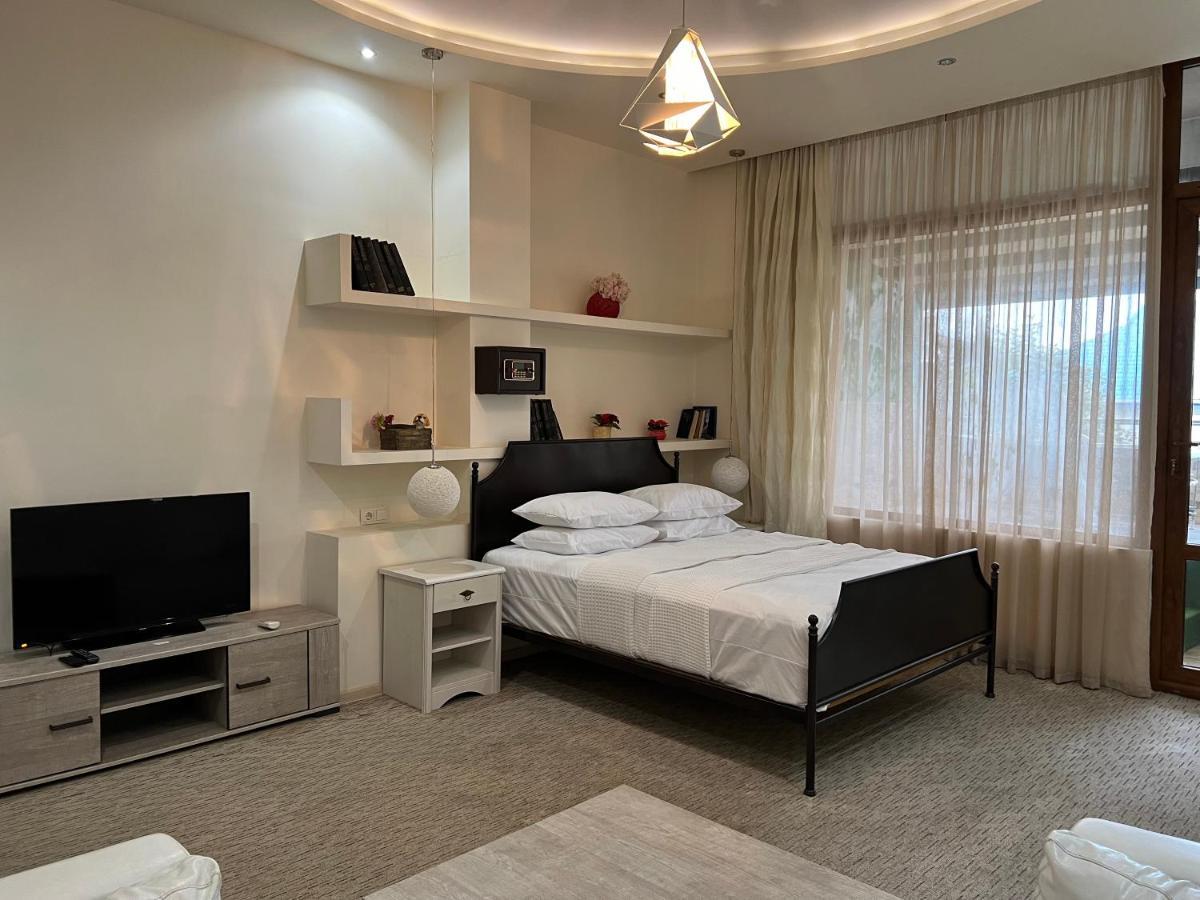 Kent Hotel Kobuleti Kültér fotó