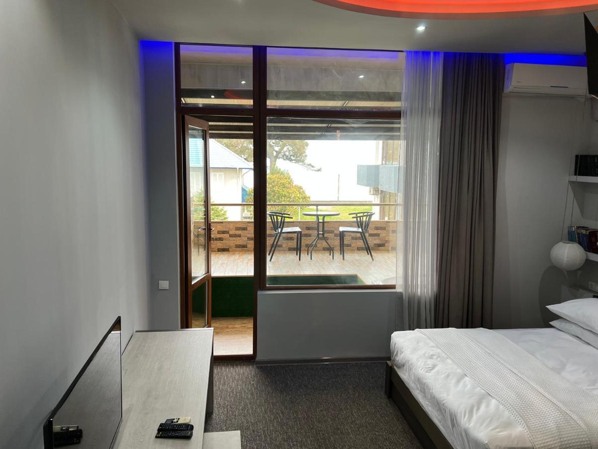 Kent Hotel Kobuleti Kültér fotó