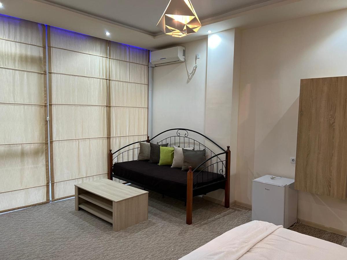 Kent Hotel Kobuleti Kültér fotó